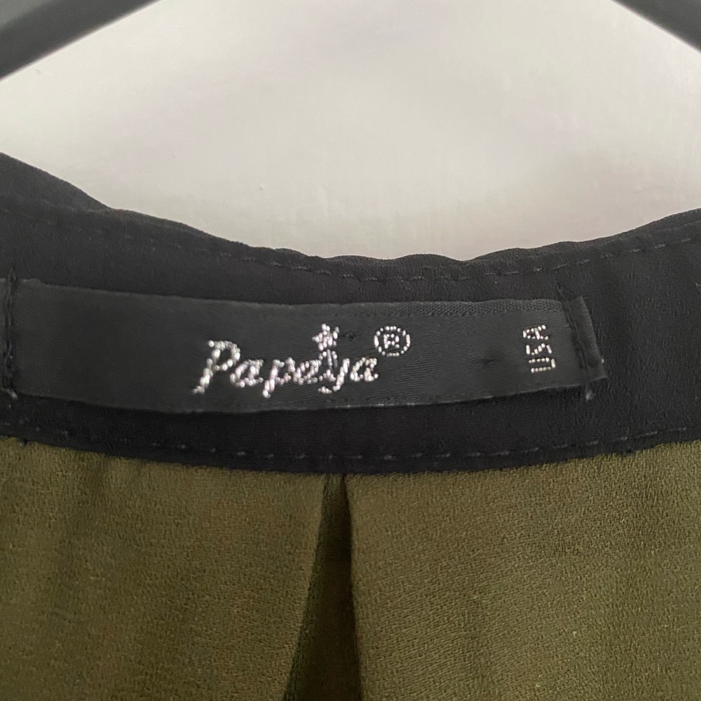 Olive sheer stud button down - Picture 4 of 4